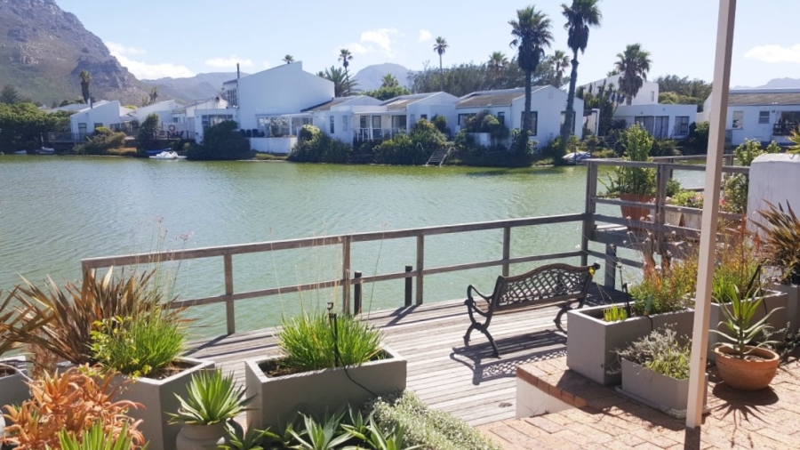 To Let 1 Bedroom Property for Rent in Marina Da Gama Western Cape